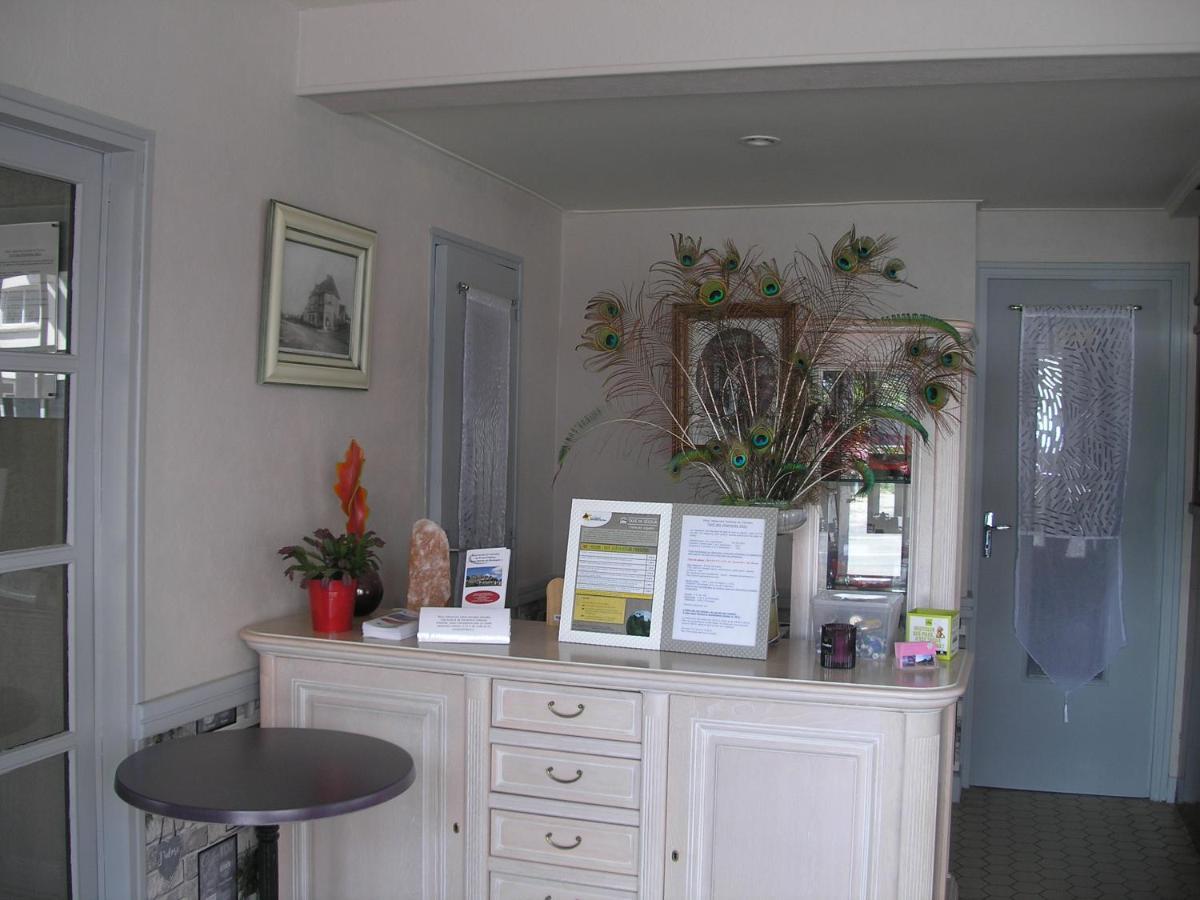 Auberge Du Calvaire Pontchâteau Buitenkant foto